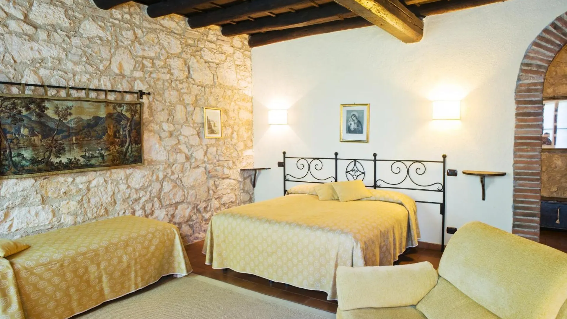 I Costanti Villa Caldiero 0*,